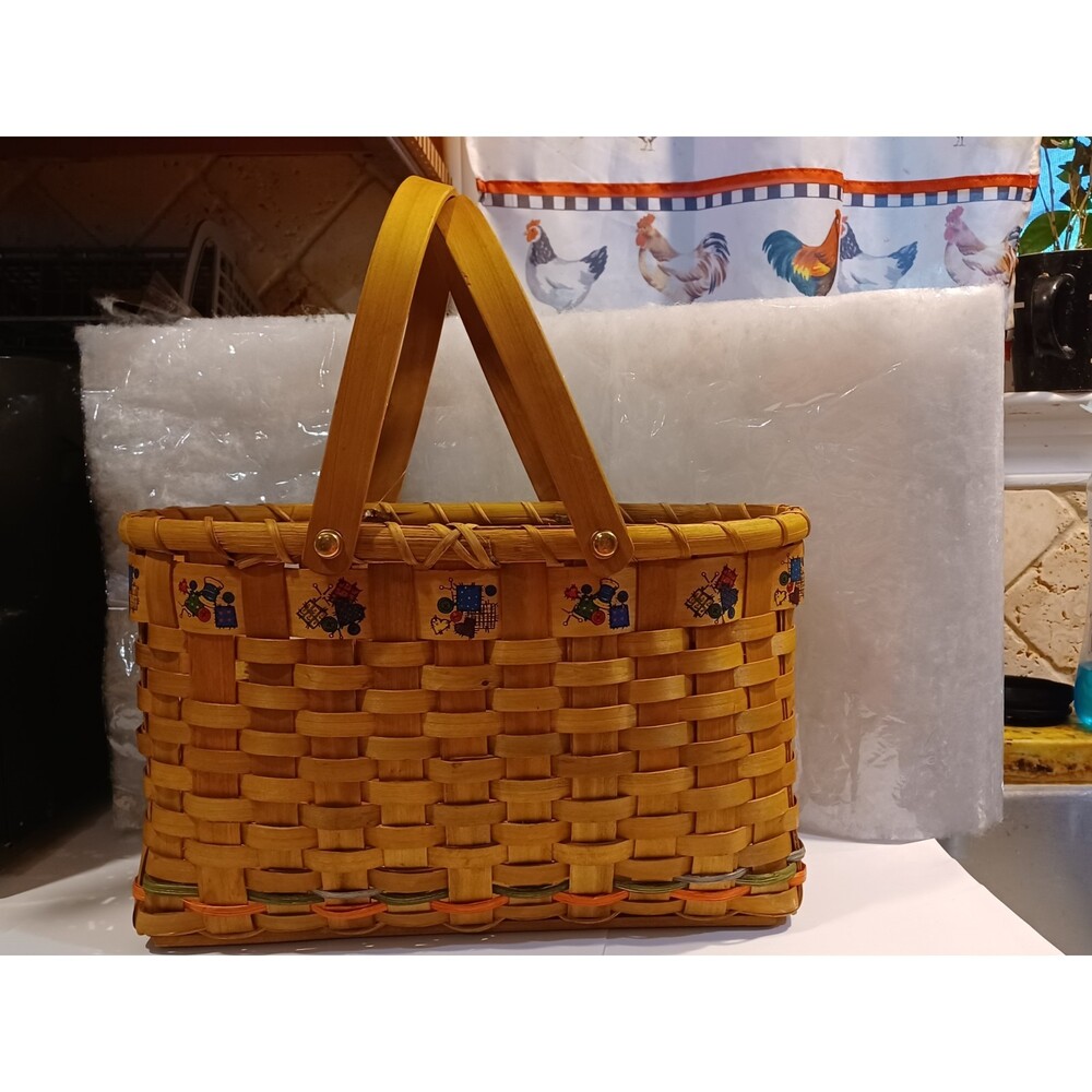 Beautiful Vintage Woven Sewing Knitting Basket but can be taken on a picnic